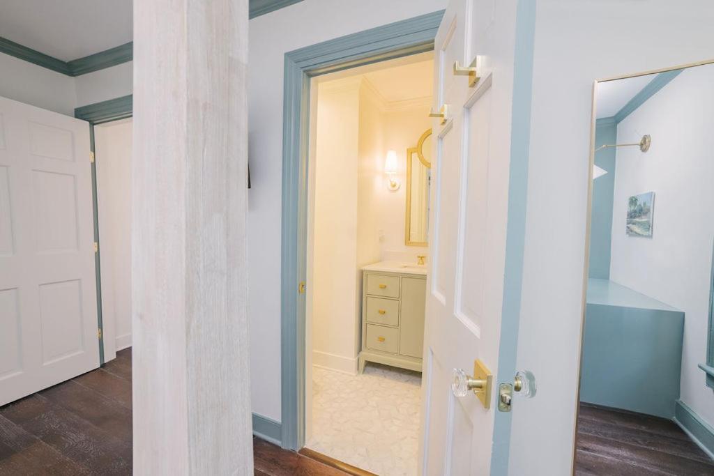 Guesthouse Charleston East 42 D Eksteriør billede