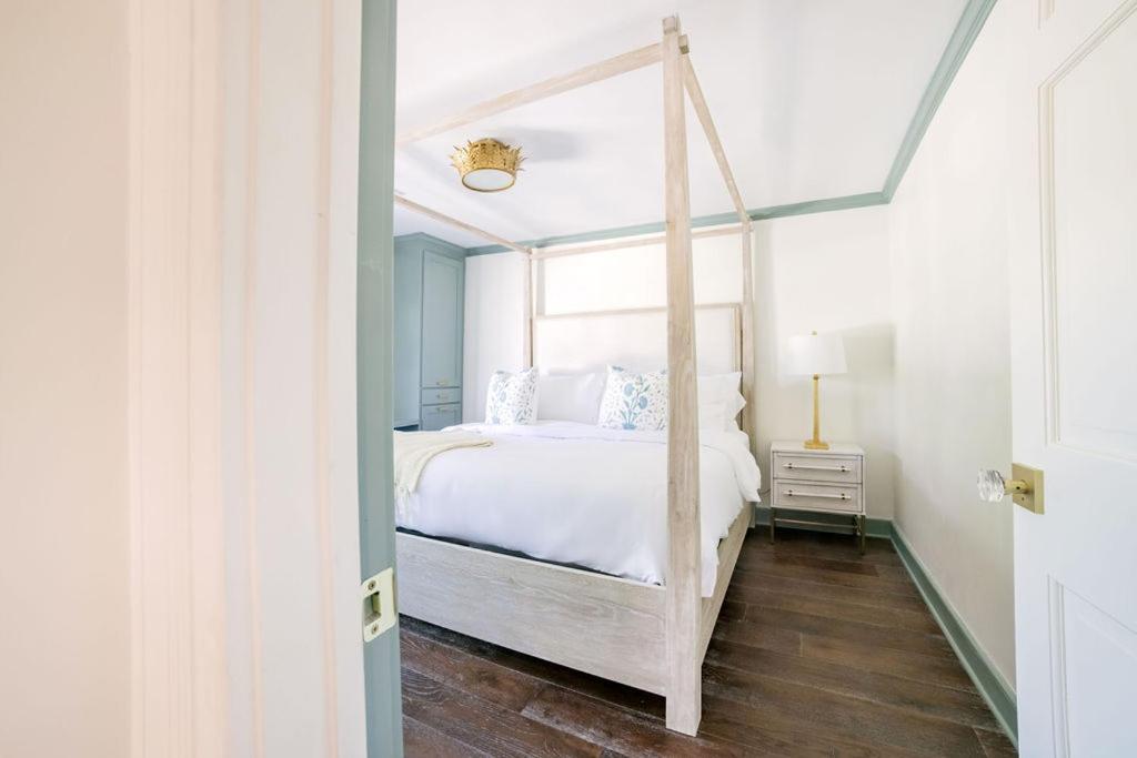 Guesthouse Charleston East 42 D Eksteriør billede
