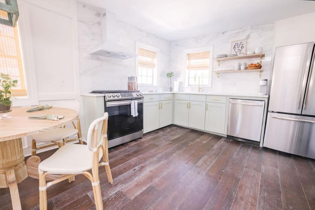 Guesthouse Charleston East 42 D Eksteriør billede